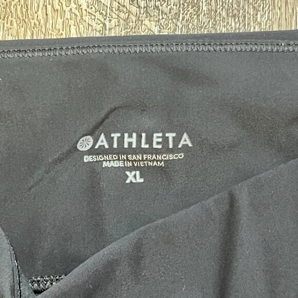 Athleta 3/4 Crop Leggings – Black - Picture 2 of 4